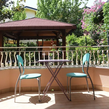 La Porta Del Mare B&B 빌라피아나