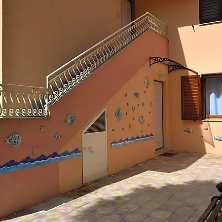 La Porta Del Mare ベッド・アンド・ブレックファスト 3*