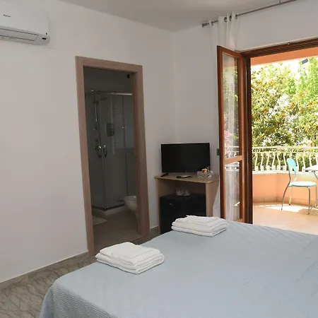 La Porta Del Mare B&B 3*